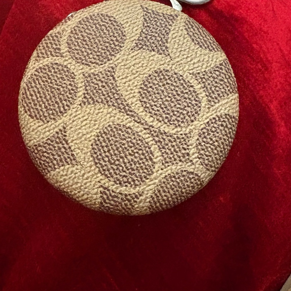 Unbranded Compact Mirror Keychains - Picture 3 of 6